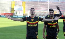 Göztepe'de 2 futbolcu dönüyor, 2 as oyuncudan kötü haber