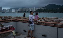 Koinu Tayfunu: Hong Kong'da alarm!
