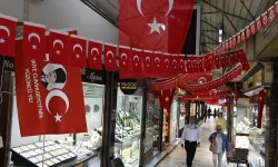 İzmirli kuyumcular Cumhuriyet'in 100. yılını indirimle kutluyor