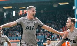 10 kişi Tottenham, Luton deplasmanında kazandı