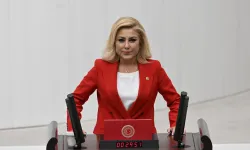 AK Partili Bursalı'dan 29 Ekim mesajı: Cumhuriyet kadınlarla mümkündür!