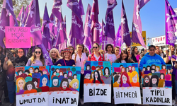 TİP'li Kadınlar, Kadıköy'de Özgürlük İçin Toplandı
