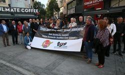 İzmirli gazeteciler ‘savaşa hayır’ dedi