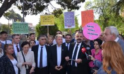 CHP İzmir, üniversite yemek zamlarına tepki gösterdi: Bu öğrencilere zulümdür!