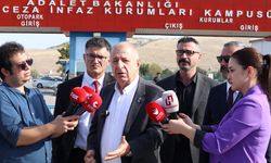 Zafer Partisi lideri Özdağ, tutuklu gazetecileri ziyaret etti!