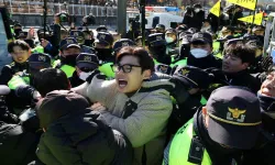 Güney Kore'de 'köpek eti yasağı' gerginliği! Sokağa döküldüler