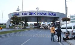 Atatürk Havalimanı'nda korkunç olay! Uçak toprağa saplandı