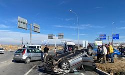 İki otomobilin çarpıştığı kazada beş kişi yaralandı