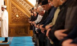 Yurt genelindeki camilerde Gazze için dua edildi