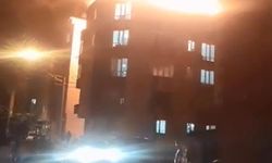 Apartman çatısındaki yangın korkuttu