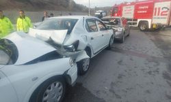 Beş araçlık kazada beş sürücü yaralandı