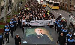 Beşiktaş'ta Atatürk'e 'Saygı Yürüyüşü' yapıldı