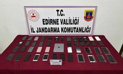 Edirne’de gümrük kaçağı cep telefonları ele geçirildi