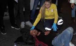 Fatih'te motosikletin çarptığı kişi yaralandı