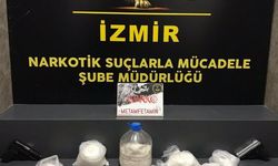 İzmir'de 5 kilo 403 gram metamfetamin ele geçirildi