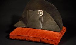 Napolyon’un şapkası Paris’te açık artırmayla satılacak 