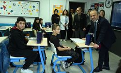 Bursa'da Başkan Aktaş gençlerle buluştu