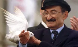 Bülent Ecevit kimdir? Bülent Ecevit ne zaman başbakanlık yaptı? Bülent Ecevit ne zaman öldü?