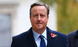 Eski Başbakan Cameron, yeni Dışişleri Bakanı oldu