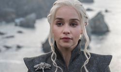 Game Of Thrones'un Khalessi'si Emilia Clarke Beyin Kanaması Geçirdi