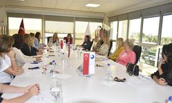 İAOSB Vakfı Kadınlar Kulübü  Cumhuriyetin 100. yılında 100 öncü kadınla yola çıkıyor