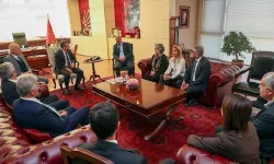 CHP Genel Başkanı Özgür Özel Alevi dernek ve federasyon başkanlarını ağırladı