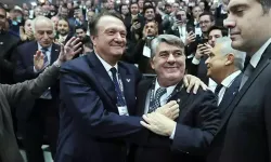 Beşiktaş başkanını seçiyor! Serdar Adalı kürsüde