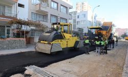 Akdeniz'de asfalt çalışmaları aralıksız sürüyor