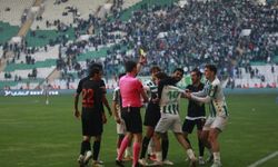 Bursaspor'un yıldızı kadro dışı bırakıldı