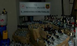 İstanbul'da yılbaşı öncesi 7 bin 250 litre sahte içki ele geçirildi 