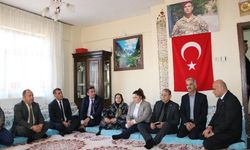 İYİ Parti'den Hakkari'de şehit ailelerine ziyaret
