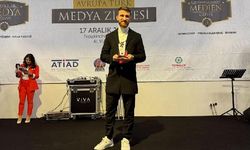 Milli futbolcu Salih Özcan'a yılın en başarılı futbolcusu ödülü