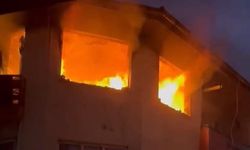 Sakarya'da bir ev, yangında küle döndü
