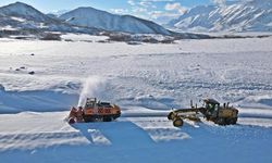 Tunceli’de kar yarım metreyi geçti; 303 köy yolu ulaşıma açıldı
