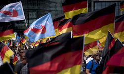 Almanya'da faşist AfD'nin oyları yükselişte