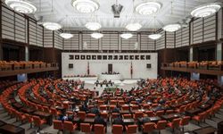 Ankara Kulislerini Sarsan Gelişme: Yerel Seçimlerden Sonra İstifa Dalgası mı Geliyor? Hangi Partilere Geçecekler?