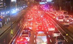 İstanbul'da trafik yoğunluğu rekor seviyede