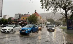 İzmir'de haftanın ilk günü hava nasıl olacak?