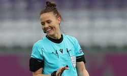 Premier Lig'de ilk kadın hakem