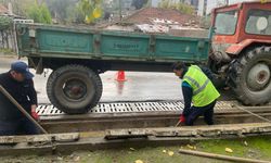 Salihli'de yağmur suyu ızgaraları temizlendi: Taşkın riski azaldı