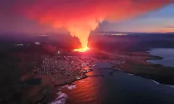 İzlanda'da yanardağ patlaması: Alarm seviyesi yükseldi!