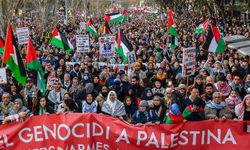 Avrupa'da yüz binlerce kişi Filistin'e destek için sokaklara döküldü