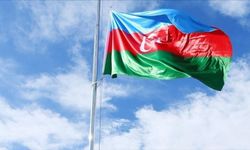 Azerbaycan'da seçim için üç aday