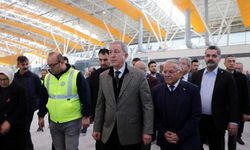 AK Partili Akar'dan havaalanı yeni terminal binasında inceleme
