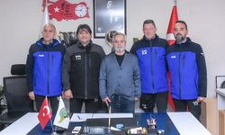 Akhisarspor'da yeni teknik direktör İsa Turan