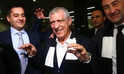 Beşiktaş’ın yeni teknik direktörü Fernando Santos, İstanbul’a geldi