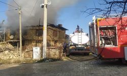 Burdur'da ev yangını