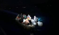 Çanakkale açıklarında Yunanistan'ın geri ittiği 36 kaçak göçmen kurtarıldı