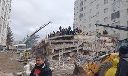 Depremde 100 kişinin öldüğü binanın müteahhidi: Vekaletle inşaat yapıyorduk