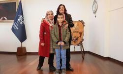 İlkokul öğrencisi Ali Efran'dan Çerçioğlu'na ziyaret